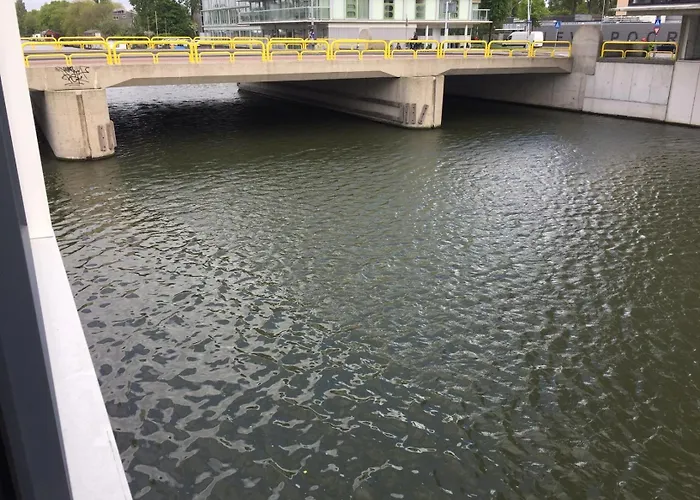 Reiwa B&B 암스테르담