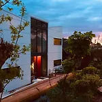 Reiwa Bed & Breakfast